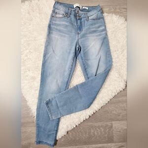 RE Generation Conscious Light Wash Skinny Jeans - Size 5/27